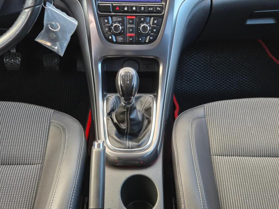 Opel Astra J Екатеринбург  - изображение 11