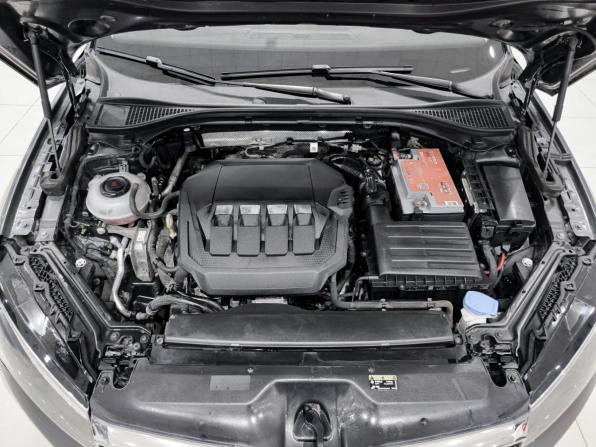 Skoda Superb III Рестайлинг с пробегом 2021 года, цена 2 350 000 рублей, 102600 км, лифтбек, Автокод Объявления