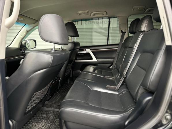 Toyota Land Cruiser 200 Series Рестайлинг 2 с пробегом 2017 года, цена 6 195 000 рублей, 165124 км, внедорожник, Автокод Объявления