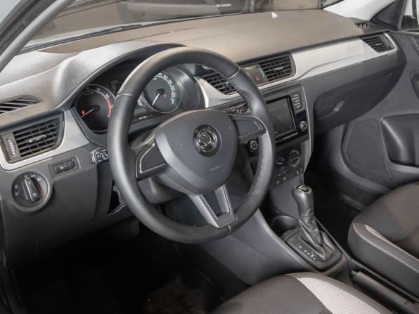 Skoda Rapid I Рестайлинг с пробегом 2019 года, цена 1 471 300 рублей, 93479 км, лифтбек, Автокод Объявления
