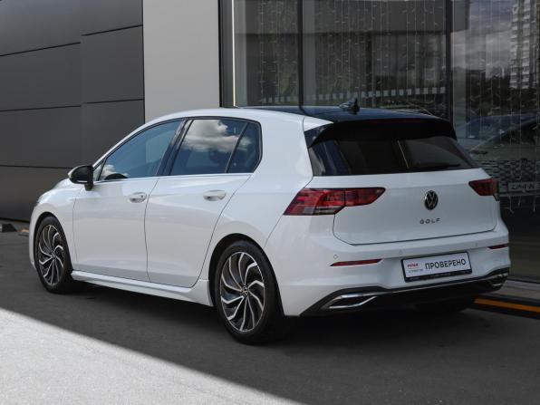 Volkswagen Golf VIII с пробегом 2022 года, цена 2 498 000 рублей, 76869 км, хэтчбек, Автокод Объявления
