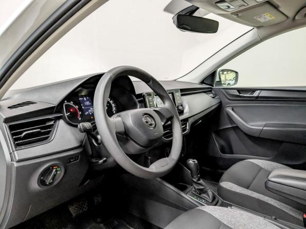 Skoda Rapid II с пробегом 2021 года, цена 1 570 000 рублей, 94262 км, лифтбек, Автокод Объявления