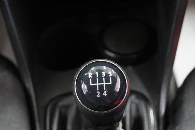 Volkswagen Polo V Рестайлинг с пробегом 2019 года, цена 799 000 рублей, 300217 км, седан, Автокод Объявления