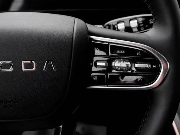 Omoda C5 I Рестайлинг с пробегом 2025 года, цена 2 480 000 рублей, 98 км, внедорожник, Автокод Объявления