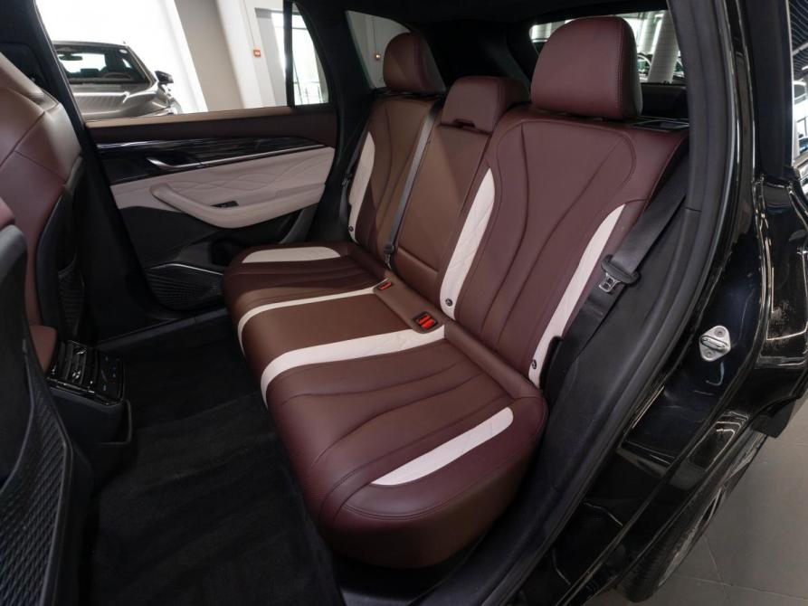 Geely Monjaro I Москва  - изображение 14