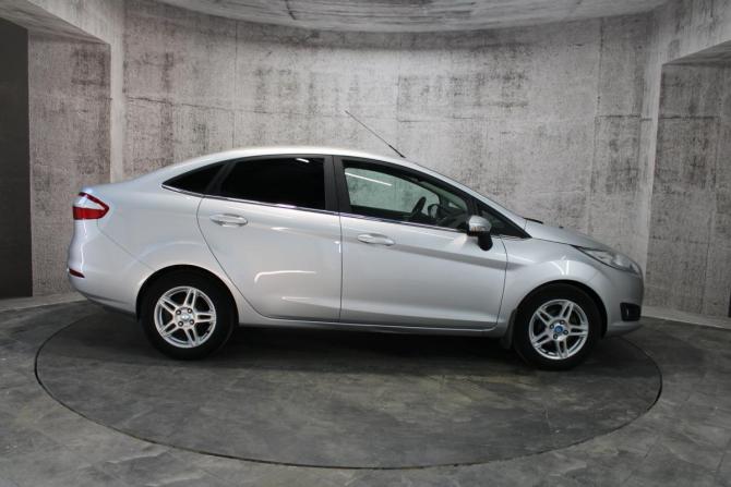 Ford Fiesta Mk6 Рестайлинг с пробегом 2015 года, цена 782 000 рублей, 132913 км, седан, Автокод Объявления