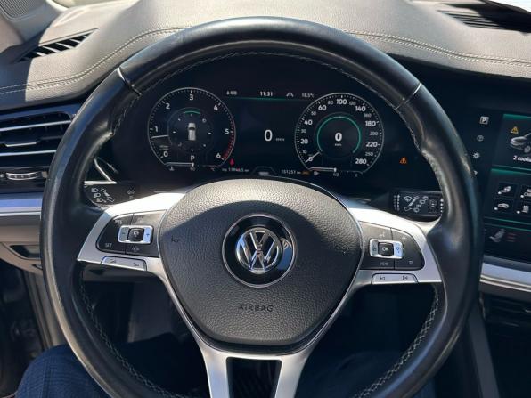 Volkswagen Touareg III с пробегом 2018 года, цена 4 170 000 рублей, 151251 км, внедорожник, Автокод Объявления