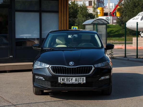 Skoda Rapid I Рестайлинг с пробегом 2020 года, цена 1 360 000 рублей, 135281 км, лифтбек, Автокод Объявления