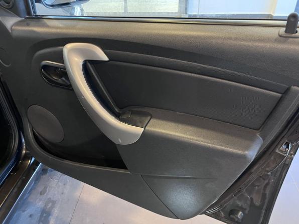 Renault Logan I Рестайлинг с пробегом 2011 года, цена 270 000 рублей, 387127 км, седан, Автокод Объявления