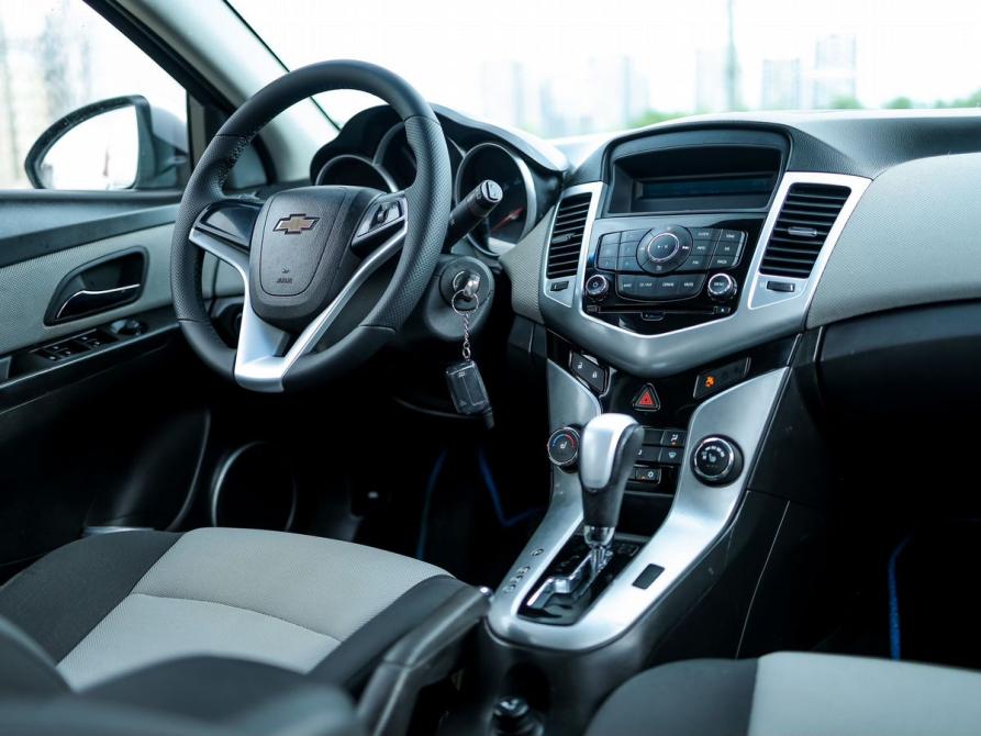 Chevrolet Cruze I Рестайлинг Ижевск  - изображение 15
