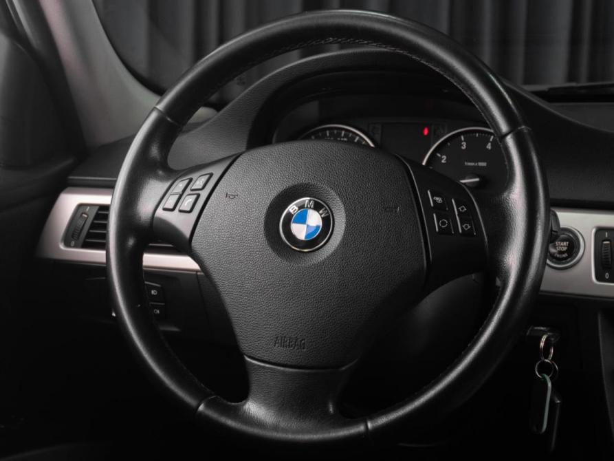BMW 3 серии V (E90/E91/E92/E93) Рестайлинг Тюмень  - изображение 22