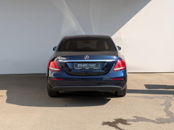 Mercedes-Benz E-Класс V (W213 S213 C238) с пробегом 2018 года, цена 2 990 000 рублей, 87976 км, седан, Автокод Объявления