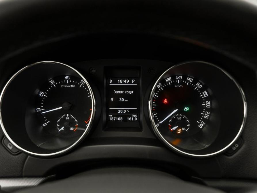 Skoda Yeti I Рестайлинг Москва  - изображение 11