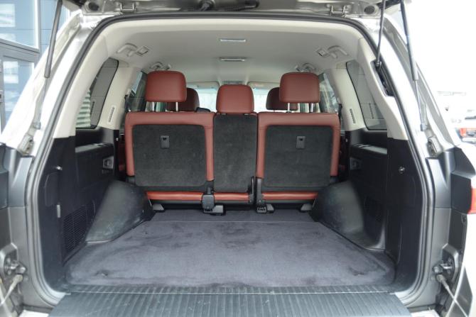 Lexus LX III Рестайлинг 2 с пробегом 2016 года, цена 5 990 000 рублей, 197680 км, внедорожник, Автокод Объявления
