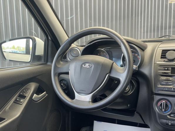 Lada (ВАЗ) Granta I Рестайлинг с пробегом 2019 года, цена 567 000 рублей, 189082 км, лифтбек, Автокод Объявления