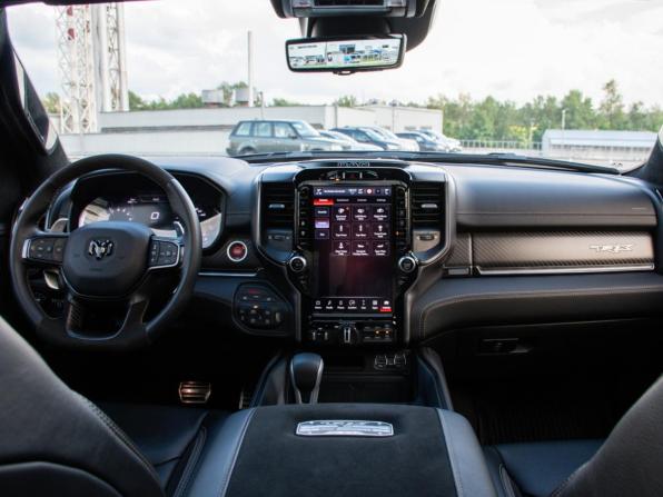 Ram 1500 V с пробегом 2024 года, цена 17 000 000 рублей, 10022 км, offers.body_type.unknown, Автокод Объявления