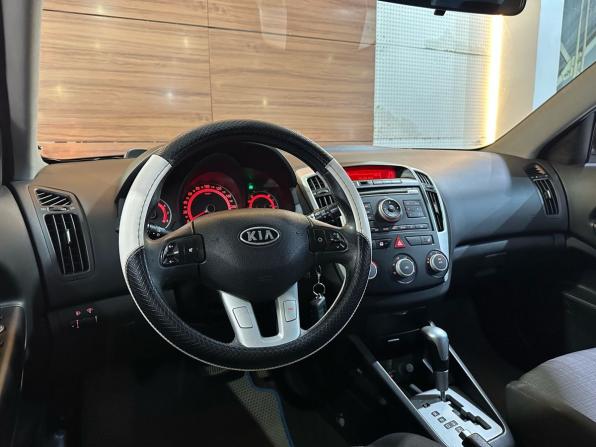 Kia Ceed I Рестайлинг с пробегом 2010 года, цена 649 990 рублей, 275512 км, хэтчбек, Автокод Объявления