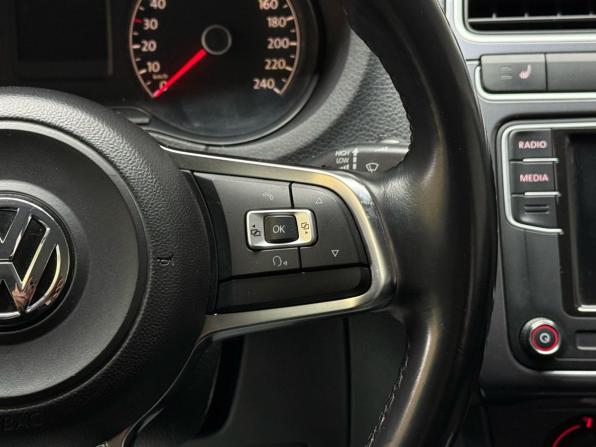 Volkswagen Polo V Рестайлинг с пробегом 2019 года, цена 1 119 000 рублей, 145599 км, седан, Автокод Объявления