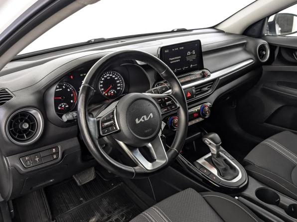 Kia Cerato IV Рестайлинг с пробегом 2022 года, цена 1 699 000 рублей, 131444 км, седан, Автокод Объявления