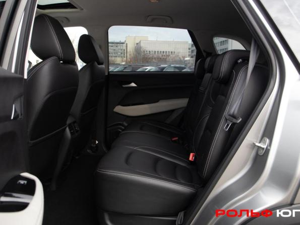 Chevrolet Captiva II с пробегом 2022 года, цена 1 898 000 рублей, 49899 км, внедорожник, Автокод Объявления