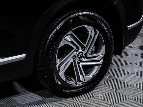 Hyundai Santa Fe IV Рестайлинг с пробегом 2021 года, цена 4 099 000 рублей, 37000 км, внедорожник, Автокод Объявления