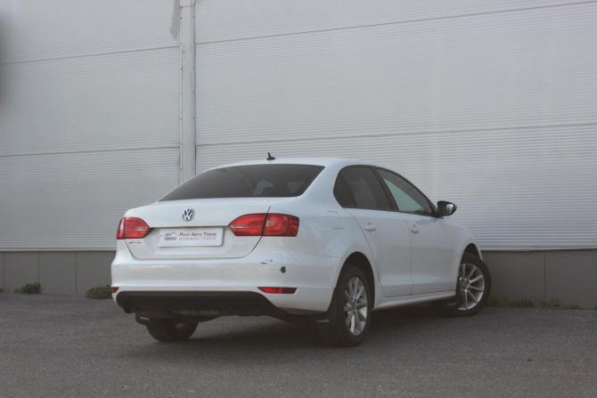 Volkswagen Jetta VI Рестайлинг с пробегом 2014 года, цена 977 000 рублей, 196265 км, седан, Автокод Объявления