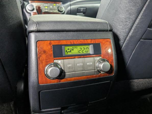 Toyota Highlander II (XU40) Рестайлинг с пробегом 2011 года, цена 2 049 500 рублей, 244000 км, внедорожник, Автокод Объявления
