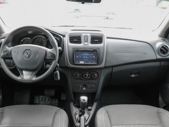 Renault Sandero II с пробегом 2015 года, цена 849 000 рублей, 71349 км, хэтчбек, Автокод Объявления
