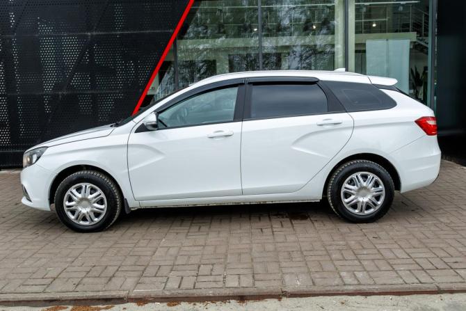 Lada (ВАЗ) Vesta I с пробегом 2022 года, цена 1 206 000 рублей, 42000 км, универсал, Автокод Объявления