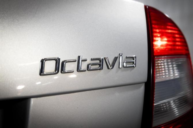 Skoda Octavia II (A5) Рестайлинг с пробегом 2013 года, цена 749 000 рублей, 273000 км, лифтбек, Автокод Объявления
