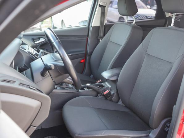 Ford Focus III Рестайлинг с пробегом 2018 года, цена 1 099 000 рублей, 229760 км, хэтчбек, Автокод Объявления