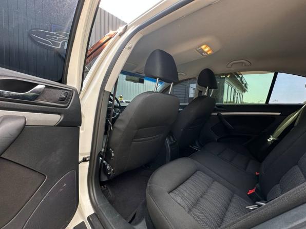 Skoda Octavia II (A5) Рестайлинг с пробегом 2011 года, цена 699 000 рублей, 216500 км, лифтбек, Автокод Объявления