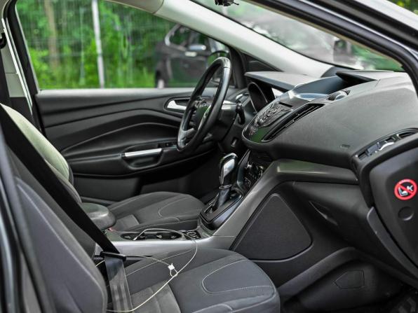 Ford Kuga II с пробегом 2015 года, цена 970 000 рублей, 260344 км, внедорожник, Автокод Объявления