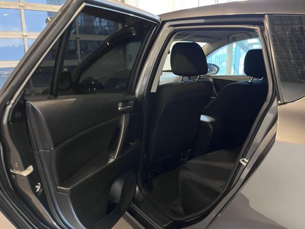 Mazda 3 II (BL) Рестайлинг с пробегом 2012 года, цена 800 000 рублей, 139787 км, хэтчбек, Автокод Объявления