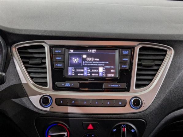 Hyundai Solaris II Рестайлинг с пробегом 2022 года, цена 1 495 000 рублей, 148631 км, седан, Автокод Объявления