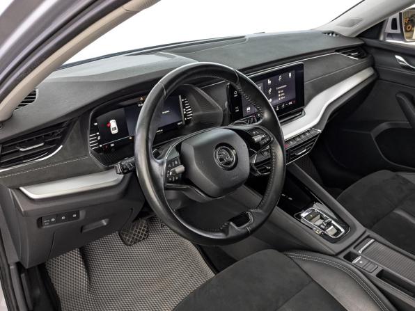 Skoda Octavia IV (A8) с пробегом 2021 года, цена 2 120 000 рублей, 145049 км, лифтбек, Автокод Объявления