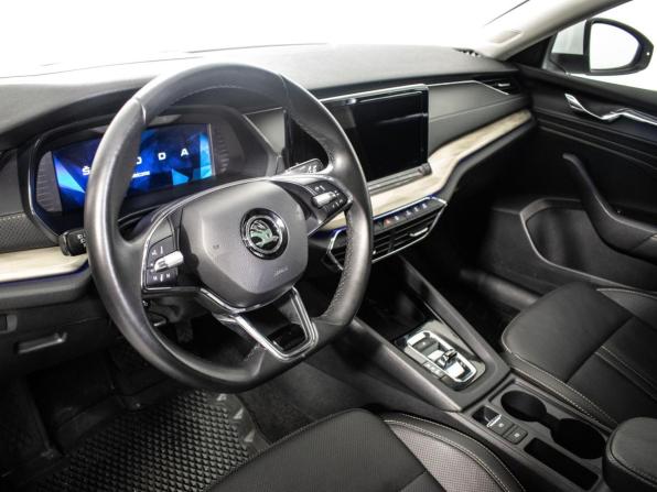 Skoda Octavia IV (A8) с пробегом 2023 года, цена 2 595 000 рублей, 84703 км, лифтбек, Автокод Объявления