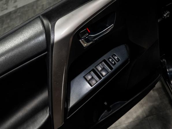 Toyota RAV4 IV (XA40) Рестайлинг с пробегом 2015 года, цена 2 226 000 рублей, 187000 км, внедорожник, Автокод Объявления