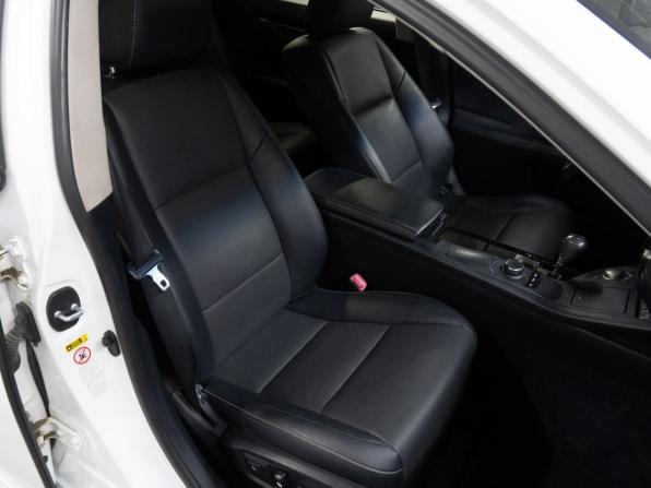 Lexus ES VI с пробегом 2014 года, цена 2 549 000 рублей, 41775 км, седан, Автокод Объявления