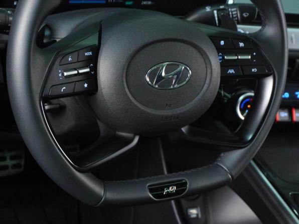 Hyundai Lafesta I Рестайлинг с пробегом 2025 года, цена 2 940 000 рублей, 24038 км, седан, Автокод Объявления