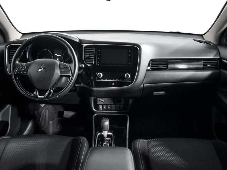 Mitsubishi Outlander III Рестайлинг 3 Санкт-Петербург  - изображение 15