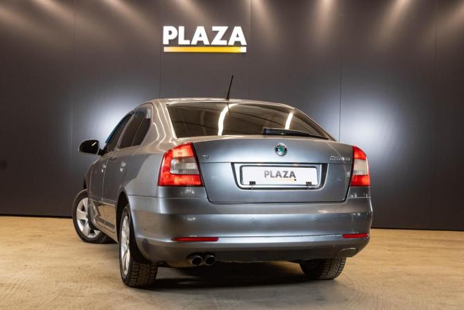 Skoda Octavia II (A5) Рестайлинг с пробегом 2012 года, цена 789 000 рублей, 216155 км, лифтбек, Автокод Объявления