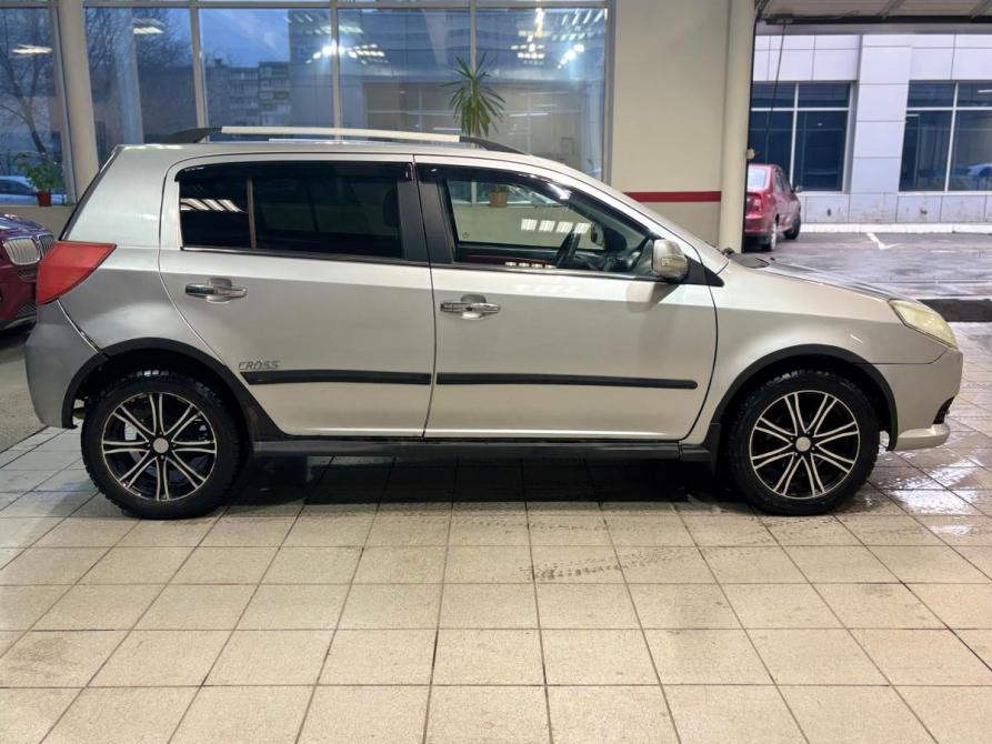 Geely MK Cross I Челябинск  - изображение 6
