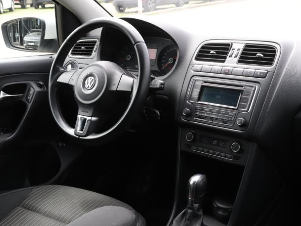 Volkswagen Polo V с пробегом 2012 года, цена 670 000 рублей, 247197 км, седан, Автокод Объявления