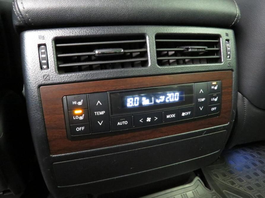 Toyota Land Cruiser 200 Series Рестайлинг 2 Санкт-Петербург  - изображение 26