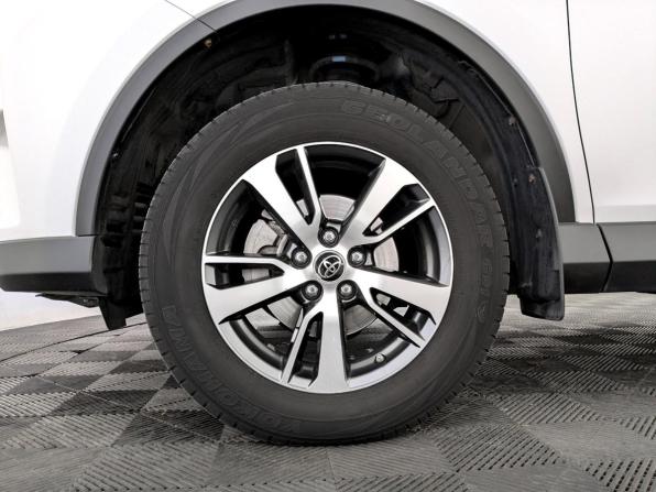 Toyota RAV4 IV (XA40) Рестайлинг с пробегом 2018 года, цена 2 350 000 рублей, 97521 км, внедорожник, Автокод Объявления