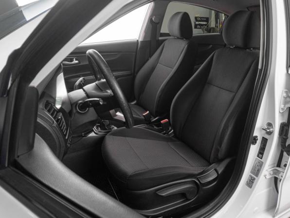 Kia Rio IV Рестайлинг с пробегом 2022 года, цена 1 239 000 рублей, 117096 км, седан, Автокод Объявления