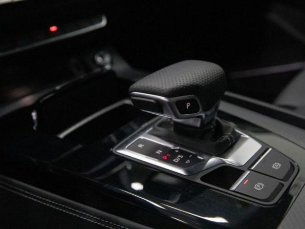 Новый Audi Q5 II (FY) Рестайлинг 2025 года, цена 5 749 000 рублей, внедорожник, Автокод Объявления