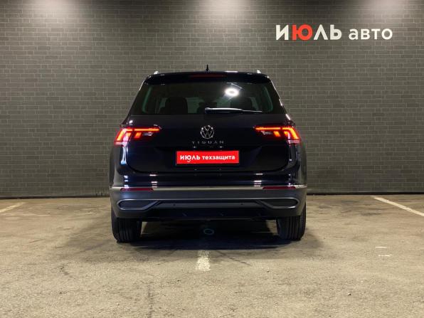Volkswagen Tiguan II Рестайлинг с пробегом 2021 года, цена 2 850 000 рублей, 47859 км, внедорожник, Автокод Объявления
