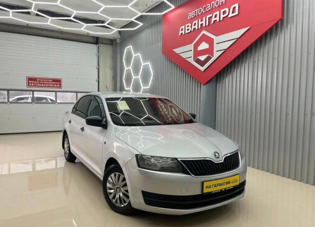 Skoda Rapid I с пробегом 2016 года, цена 1 020 000 рублей, 106000 км, лифтбек, Автокод Объявления